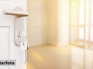 Dachgeschosswohnung mit großem Freisitz und guter Lage (Bj. 1991), 567000 €, Immobilien-Gewerbeobjekte in 1180 Währing