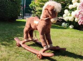 SCHAUKELPFERD
