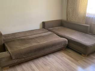 Ecksofa in gutem Zustand – mit Bettfunktion