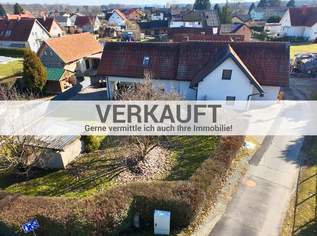 Charaktervolles Einfamilienhaus in Lebring mit ca. 150 m² Wohnfläche, Garage, Gartenlaube & Schwedenofen, 0 €, Immobilien-Häuser in 8403 Lebring
