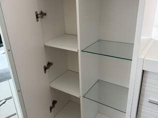 Zweiteiliger Wohnzimmerschrank Zweiteiliger Wohnzimmerschrank