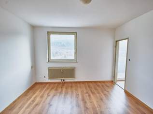 Helle Garconniere mit Autoabstellplatz, 170000 €, Immobilien-Wohnungen in Tirol