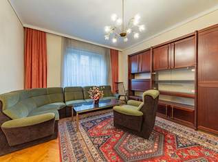 ZENTRUMS-HIT: EINFAMILIENHAUS MIT 2 GARAGEN - IDEAL ZUM WOHNEN & FÜR GEWERBLICHE NUTZUNGEN!, 359000 €, Immobilien-Häuser in 2020 Hollabrunn