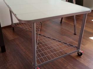 Glas-Stahl-Designer-Tisch, m. Rollen, neues Ausstellungsstück, 125 €, Haus, Bau, Garten-Möbel & Sanitär in 5280 Braunau am Inn Glas-Stahl-Designer-Tisch, m. Rollen, neues Ausstellungsstück, 125 €, Haus, Bau, Garten-Möbel & Sanitär in 5280 Braunau am Inn