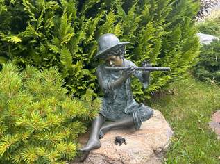 Bronze Figur auf Stein mit Frosch , 1200 €, Haus, Bau, Garten-Balkon & Garten in 6600 Marktgemeinde Reutte