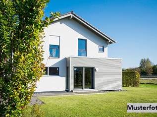 Wohnhaus mit Einliegerwohnung, Atelierbereich und 2-geschossigem Zubau (Bj. 1965, erweitert), 1059000 €, Immobilien-Gewerbeobjekte in 8430 Leibnitz