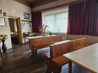 Ehemaliges Wirtshaus mit Wohnhaus, Nebengebäude und großem Grundstück in Stegersbach