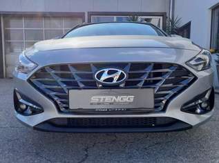 i30 Kombi Trend Line/ 1- Besitz/LED - Scheinwerfer, 14991 €, Auto & Fahrrad-Autos in 8234 Rohrbach an der Lafnitz