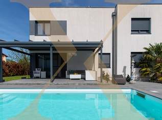 Hochwertiges Einfamilienhaus mit Garage, Pool und gepflegtem Eigengarten in Traun zu verkaufen!, 748000 €, Immobilien-Häuser in 4050 Traun Hochwertiges Einfamilienhaus mit Garage, Pool und gepflegtem Eigengarten in Traun zu verkaufen!, 748000 €, Immobilien-Häuser in 4050 Traun