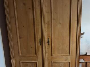 Antiker Massivholzschrank, 460 €, Marktplatz-Antiquitäten, Sammlerobjekte & Kunst in 4600 Thalheim bei Wels