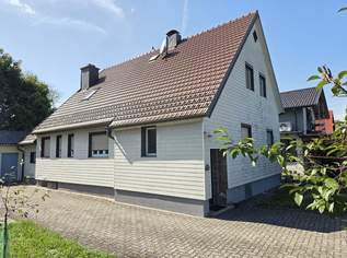 Sehr gepflegtes Wohnhaus samt großem Garten sowie ein Nebengebäude mit integrierter Garage am Waldrand., 336000 €, Immobilien-Häuser in 4300 Gemeinde Sankt Valentin