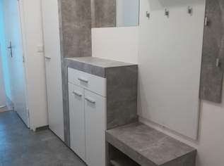 Exquisite Singlewohnung,, Studentenhit