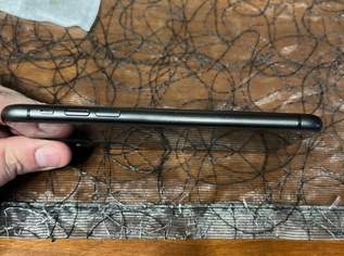 Verkaufe Gebruachtes Iphone 11, 300 €, Marktplatz-Computer, Handys & Software in 1220 Donaustadt Verkaufe Gebruachtes Iphone 11, 300 €, Marktplatz-Computer, Handys & Software in 1220 Donaustadt