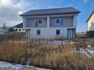 BAUHERREN AUFGEPASST: GELEGENHEIT AUF EINE DOPPELHAUSHÄLFTE MIT GERINGFÜGIGEN FERTIGSTELLUNGSARBEITEN, 255000 €, Immobilien-Häuser in 2002 Ottendorf