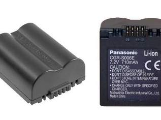 Original Batterie Panasonic CGR-S006E fuer Lumix