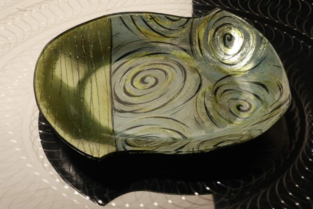 Grüne Glasschale, ca. 20cm