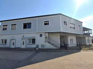 Zinshaus in ruhiger Lage von Hollabrunn – laufende Mieterträge und attraktives Entwicklungspotenzial, 0 €, Immobilien-Gewerbeobjekte in 2020 Hollabrunn