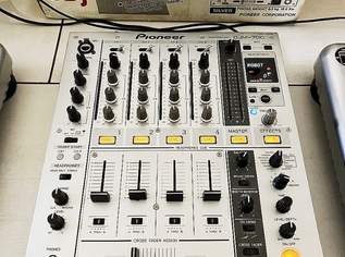 Profi DJ-Set: Pioneer DJM-700S + 2x Vestax PDX-2000 MKII (Top Zustand / OVP / Rechnung) Profi DJ-Set: Pioneer DJM-700S + 2x Vestax PDX-2000 MKII (Top Zustand / OVP / Rechnung)