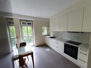 Hochwertige Altbauwohnung mit Balkon in Toplage in Graz Eggenberg, 1305.81 €, Immobilien-Wohnungen in 8020 