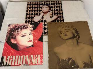 bis 26.6. - Madonna 4 Tourprogramme, 2 Bücher und 2 Fan-Magazine, 40 €, Marktplatz-Sammlungen & Haushaltsauflösungen in 1070 Neubau