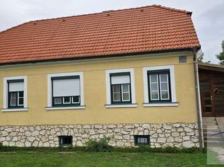 Älteres Einfamilienhaus mit großem Naturgarten zu verkaufen!, 0 €, Immobilien-Häuser in 4124 Niederkreuzstetten