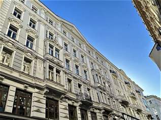 INNENSTADTLAGE, Spiegelgasse, 95 m2 Altbau mit Balkon, 2 Zimmer, Komplettküche, Wannenbad, Parketten, 4. Liftstock, Am-Graben-Nähe, 2417.65 €, Immobilien-Wohnungen in 1010 Innere Stadt