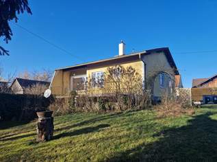 LIEBEVOLLER, KLEINER BUNGALOW IDEAL FÜR 2-3 PERSONEN MIT HERRLICHEM GARTEN SAMT ALTBAUMBESTAND IN BESTER ZENTRUMSNAHER WOHNLAGE, 299000 €, Immobilien-Häuser in 3462 Absdorf