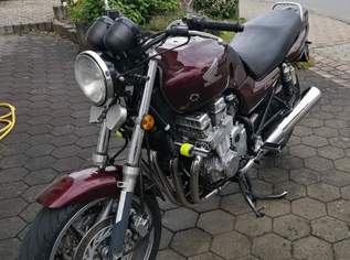 verkaufe HONDA CB 750 sevenfifty sehr zuverlässiger Reihen 4-Zylinder, 1500 €, Auto & Fahrrad-Motorräder in 6844 Gemeinde Altach