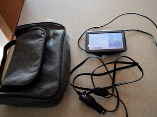 Tom Tom VIA 135 Navigationsgerät inkl. Transporttasche