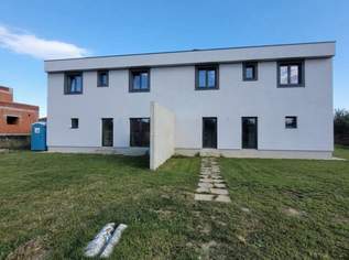 NEUER PREIS! Eigengebrauch oder Wertanlage? Belagsfertige Doppelhaushälfte in schöner Lage, 298000 €, Immobilien-Häuser in 7522 Gemeinde Strem