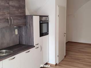 Pauschalpreis! Zentral gelegene Garconniere mit Gartennutzung, 550 €, Immobilien-Wohnungen in 4470 Enns Pauschalpreis! Zentral gelegene Garconniere mit Gartennutzung, 550 €, Immobilien-Wohnungen in 4470 Enns