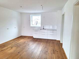 Topmoderne, neuwertige Mietwohnung mit überdachtem Balkon!, 1329.55 €, Immobilien-Wohnungen in 2020 Hollabrunn