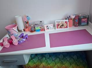 Schreibtisch , 20 €, Haus, Bau, Garten-Möbel & Sanitär in 1220 Donaustadt