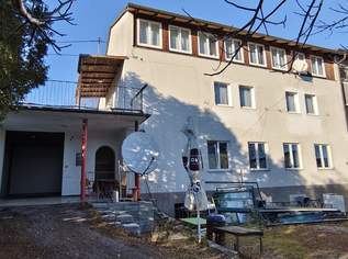 DB IMMOBILIEN | Großzügiges Wohnhaus mit zwei Wohneinheiten, einem Café und zusätzlichem Bauland in Ternitz, 649000 €, Immobilien-Häuser in 2630 Gemeinde Ternitz