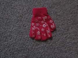 Mädchen Hanschuhe, 3 €, Kindersachen-Kindermode in 6655 Gemeinde Kaisers Mädchen Hanschuhe, 3 €, Kindersachen-Kindermode in 6655 Gemeinde Kaisers