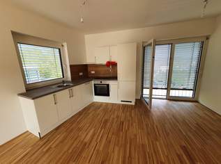 Sehr helle 2-Zimmer-Wohnung mit überdachter Terrasse, 913.94 €, Immobilien-Wohnungen in 8054 