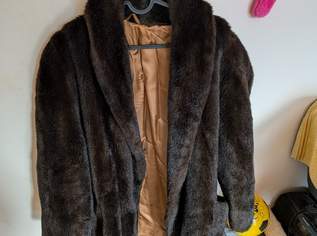 Pelzmäntel , 1500 €, Kleidung & Schmuck-Damenkleidung in 6020 Innsbruck