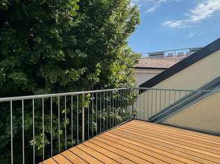 Top sanierte Dachgeschoßwohnung mit Terrasse und Grünblick – Nahe Kutschkermarkt, 870000 €, Immobilien-Wohnungen in 1180 Währing