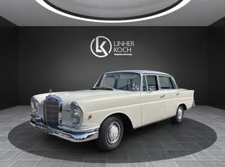 220Sb ''Ö-Fahrzeug 3. Besitz - Orig. KM Stand'', 34990 €, Auto & Fahrrad-Autos in 6800 Gisingen