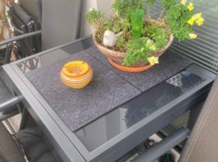 Outdoor Tisch mit 4 Sesseln, 250 €, Haus, Bau, Garten-Balkon & Garten in 1110 Simmering