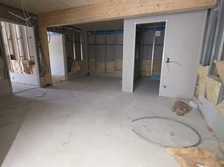 "MITTENDRIN" - EIN ORT ZUM ARBEITEN, ANKOMMEN UND WOHLFÜHLEN!, 662.51 €, Immobilien-Gewerbeobjekte in 7041 Wulkaprodersdorf "MITTENDRIN" - EIN ORT ZUM ARBEITEN, ANKOMMEN UND WOHLFÜHLEN!, 662.51 €, Immobilien-Gewerbeobjekte in 7041 Wulkaprodersdorf