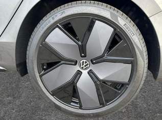 Passat Variant R-Line AHK+PANO+NAVI+Head-UP+M..., 53615 €, Auto & Fahrrad-Autos in 6844 Gemeinde Altach
