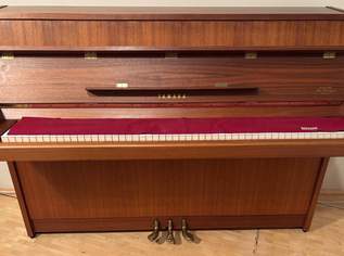 YAMAHA Pianino, deutsche Mechanik, 4950 €, Marktplatz-Musik & Musikinstrumente in 1140 Penzing