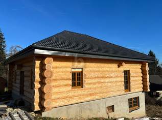 NACHHALTIGES HOLZBLOCKHAUS IN IDYLLISCHER GRÜNLAGE, 320000 €, Immobilien-Häuser in 8240 Friedberg