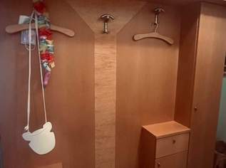 Vollholz Vorzimmer Tischletarbeit, 300 €, Marktplatz-Sammlungen & Haushaltsauflösungen in 1020 Leopoldstadt