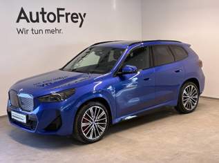 iX1 eDrive20, 45890 €, Auto & Fahrrad-Autos in 4400 