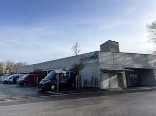 SOMMERAKTION: 2 Monate mietfrei! Witterungsgeschützter sicherer Auto-/Camperabstellplatz im neuen Parkdeck Albert-Schöpf-Straße! Möglichkeiten für E-Ladestation und Behinderten-Parkplätze vorhanden – nur noch wenige Plätze verfügbar!, 109.28 €, Immobilien-Kleinobjekte & WGs in Oberösterreich