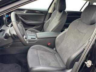 Passat Variant Business DSG+AHK+MASSAGE+NAVI+..., 42953 €, Auto & Fahrrad-Autos in 6844 Gemeinde Altach