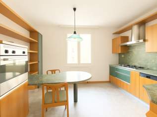 Großzügige 3-Zimmer Wohnung in ruhiger Seitenstraße Nähe U-Bahn U1, 1300 €, Immobilien-Wohnungen in 1100 Favoriten