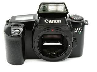 Canon EOS 1000 FN mit Zoom 28-200